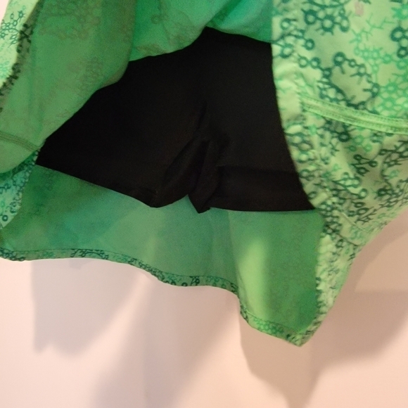 Patagonia Nine Trails Green Geometric Design Running Skirt Skort Tennis Size S - Picture 13 of 16